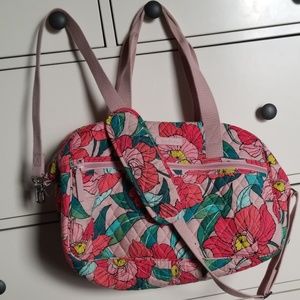 Vera Bradley Compact Traveler Bag Vintage Floral